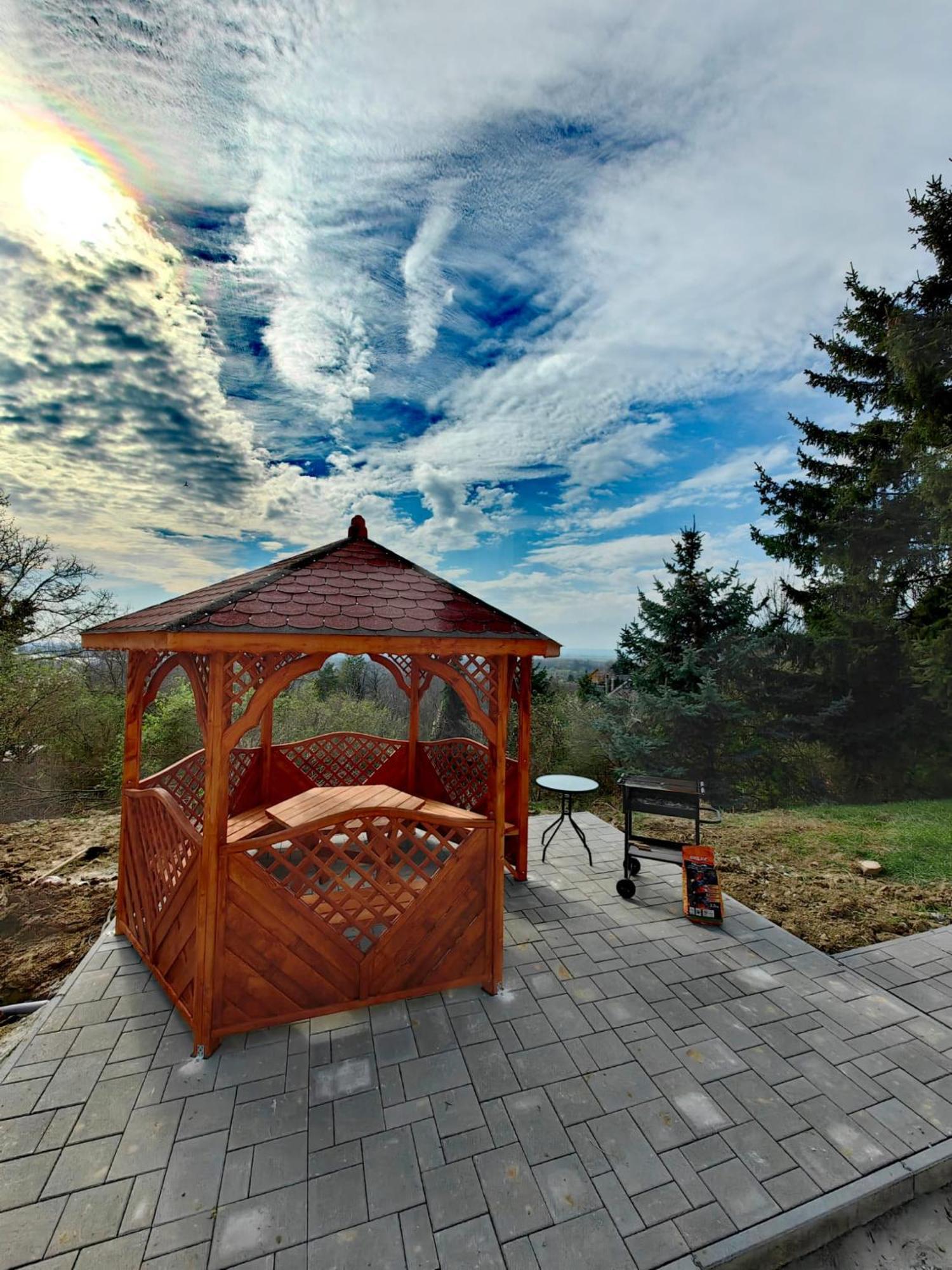Banka Sunset House Piestany Bungalow מראה חיצוני תמונה